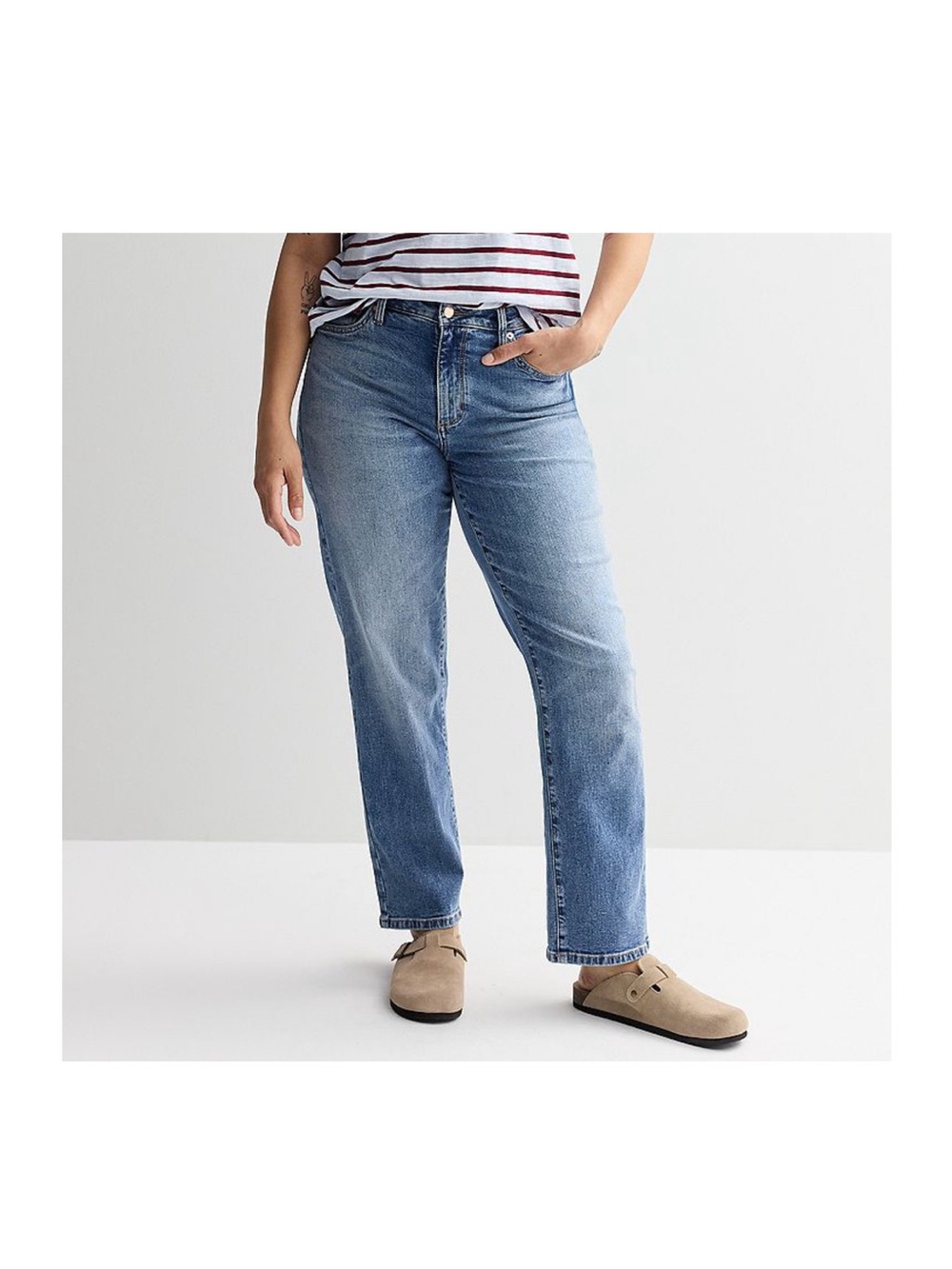 Sonoma Medium Wash Curvy Straight Leg Jeans — Blue Denim